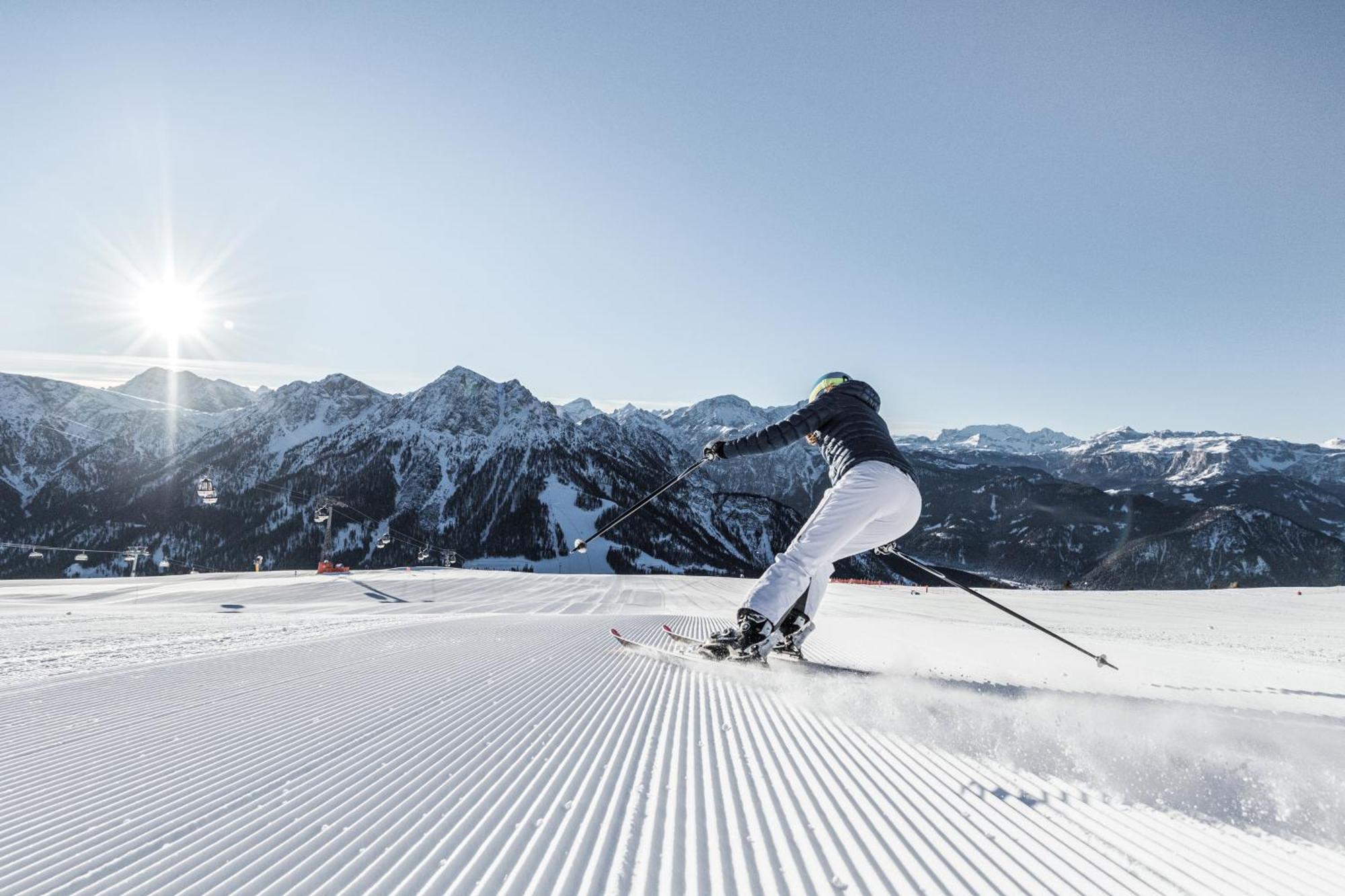 شقة Ciasa Iachin - Dolomites Dream Retreat سان مارتينو-إن-باديا المظهر الخارجي الصورة