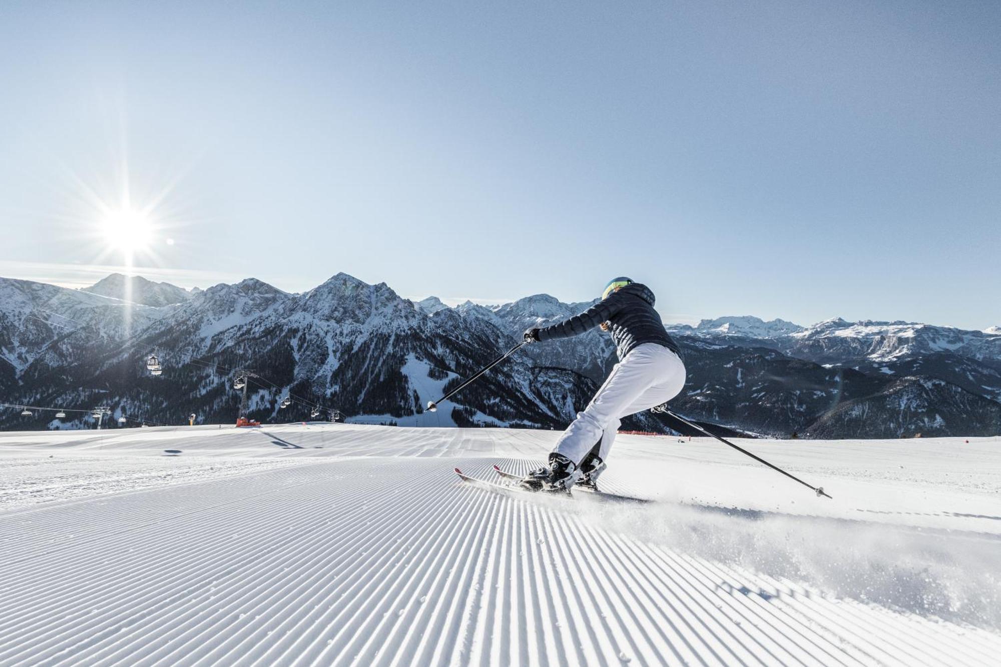 شقة Ciasa Iachin - Dolomites Dream Retreat سان مارتينو-إن-باديا المظهر الخارجي الصورة